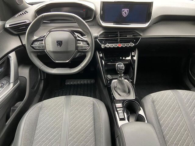 PEUGEOT 2008 PureTech 130 Allure Ansicht 15 für Fahrzeugdetailseite
