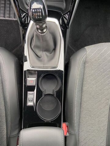 PEUGEOT 2008 PureTech 130 Allure Ansicht 7 für Fahrzeugdetailseite