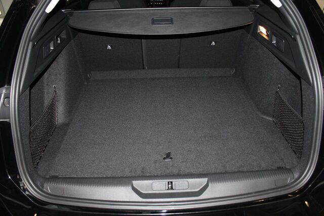 PEUGEOT 308 SW PureTech 130 Active Pack Ansicht 5 für Fahrzeugdetailseite