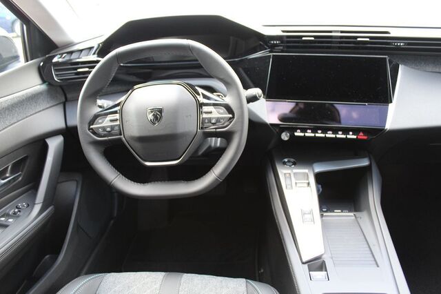PEUGEOT 408 PureTech 130 EAT8 Allure Pack Ansicht 8 für Fahrzeugdetailseite