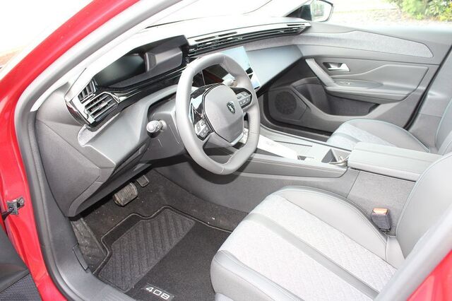 PEUGEOT 408 PureTech 130 EAT8 Allure Pack Ansicht 9 für Fahrzeugdetailseite