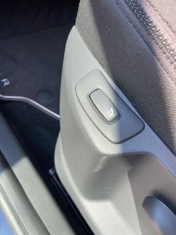 RENAULT Captur TCe 120 EDC Luxe Ansicht 13 für Fahrzeugdetailseite