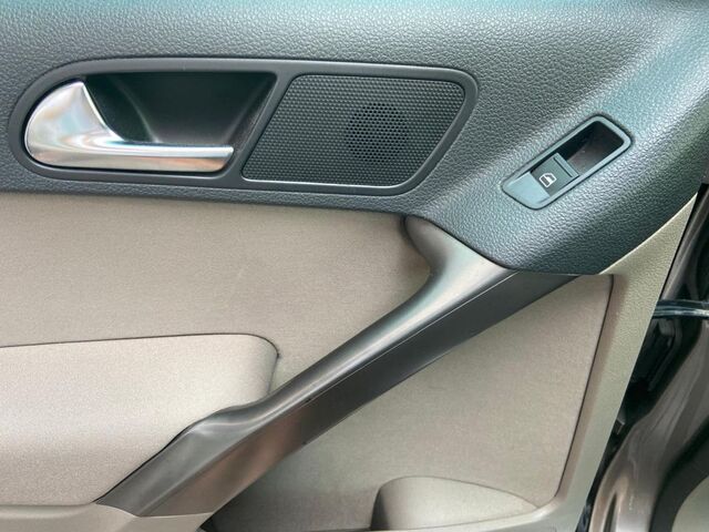 VW Tiguan 1.4 TSI 4Motion Track & Field Ansicht 10 für Fahrzeugdetailseite