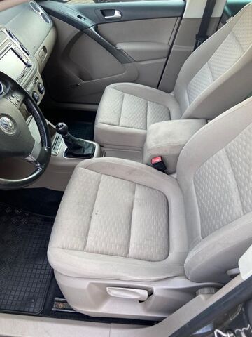 VW Tiguan 1.4 TSI 4Motion Track & Field Ansicht 14 für Fahrzeugdetailseite