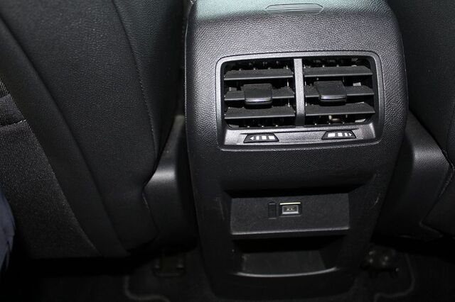 OPEL Astra 1.2 Turbo Automatik Elegance Ansicht 7 für Fahrzeugdetailseite