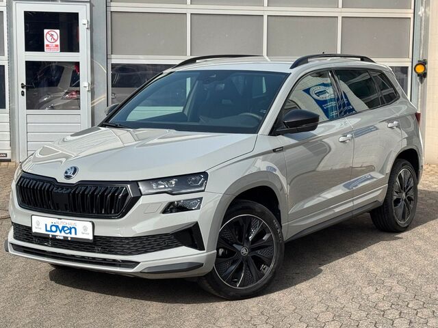 SKODA Karoq 1.5l TSI DSG Sportline|AHK|Kamera|ACC|AppC