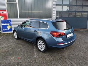 OPEL Astra Sports Tourer 1.4 Turbo Style *NAVI*Xenon*