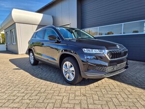SKODA Karoq 1.5l TSI ACT DSG Selection / 5 Jahre Garan