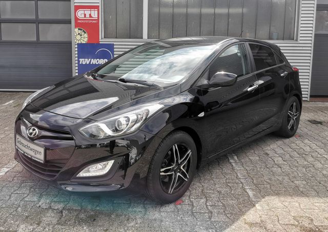 HYUNDAI i30 1.4 Edition *Klima*Alu*AHK*