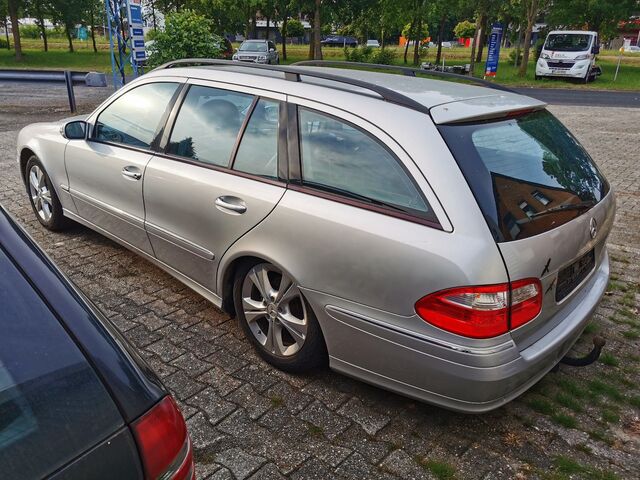 MERCEDES-BENZ E 320 CDI T Avantgarde / Kette NEU /