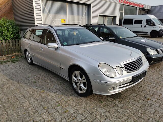 MERCEDES-BENZ E 320 CDI T Avantgarde / Kette NEU /