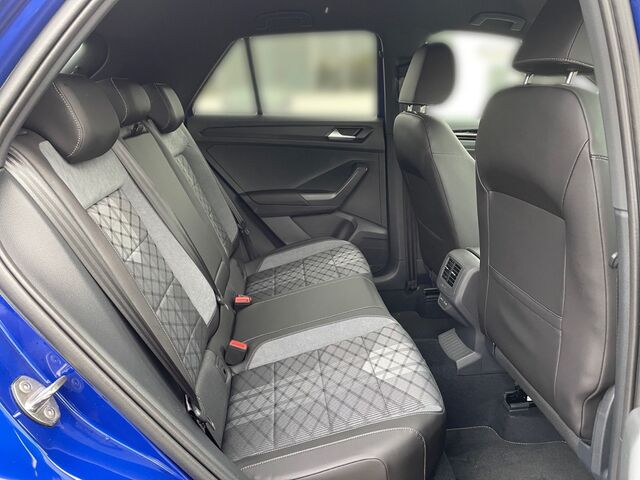 VW T-Roc 1.5 TSI DSG R-LINE+AHK+NAVI+ACC+SHZ Ansicht 19 für Fahrzeugdetailseite