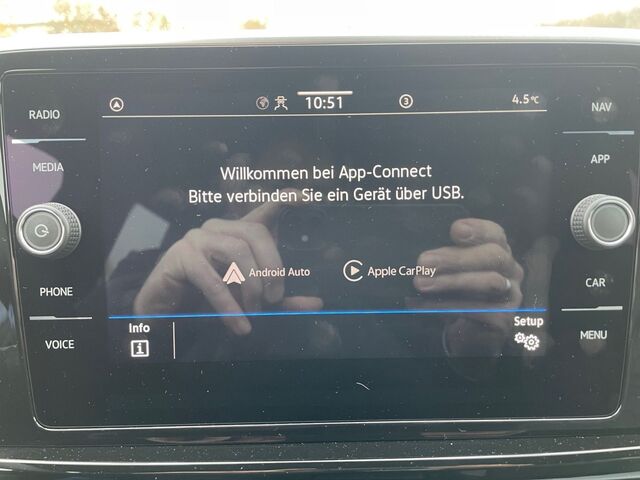 VW T-Roc 1.5 TSI DSG R-LINE+AHK+NAVI+ACC+SHZ Ansicht 21 für Fahrzeugdetailseite