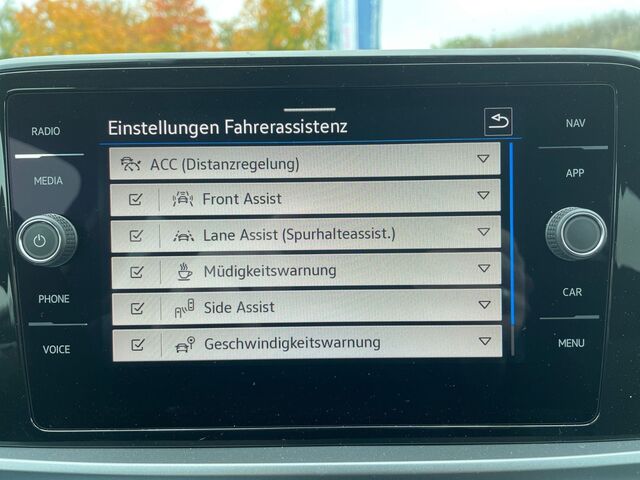 VW T-Roc 1.5 TSI DSG Life Ansicht 21 für Fahrzeugdetailseite