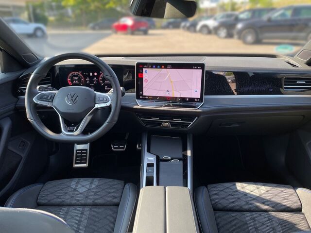 VW Passat Variant 2.0 TDI 110 kW R-line Ansicht 18 für Fahrzeugdetailseite