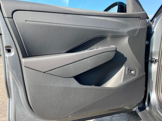 VW T-Roc 1.5 eTSI 110 kW R-Line Ansicht 27 für Fahrzeugdetailseite