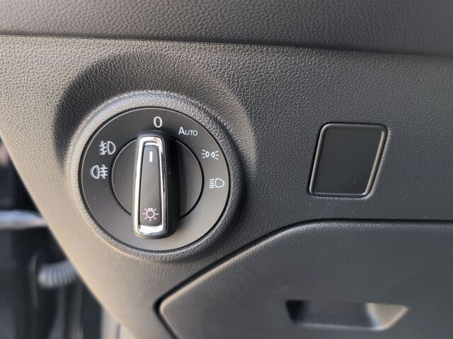 SEAT Leon ST 1.5 TSI DSG Xcellence+LED+NAVI+KAMERA Ansicht 24 für Fahrzeugdetailseite