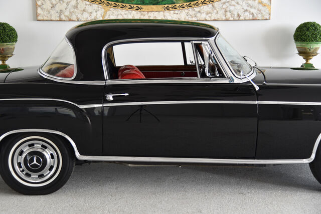 Mercedes-Benz Ponton 220 SE