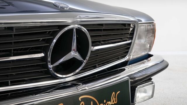 Mercedes-Benz SL-Klasse 560 SL