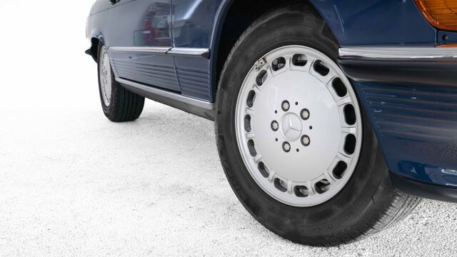 Mercedes-Benz SL-Klasse 560 SL