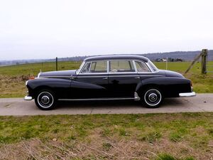 Mercedes-Benz 300 300 d