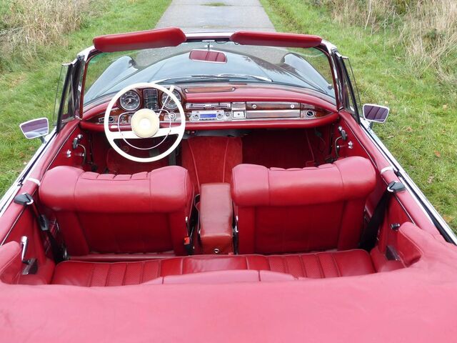 Mercedes-Benz 220 220 SE b
