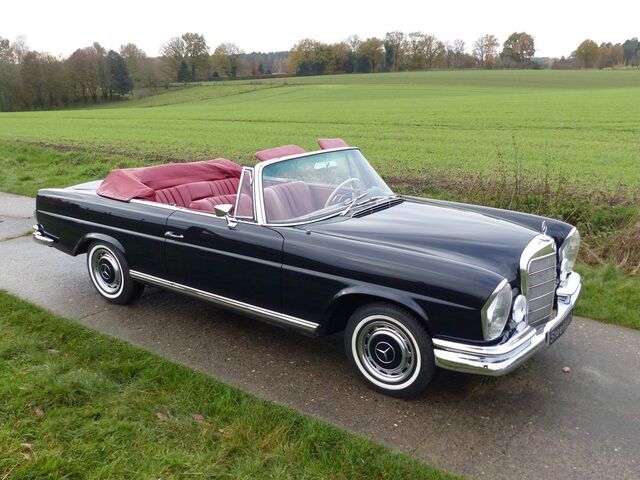 Mercedes-Benz 220 220 SE b