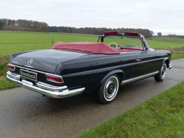 Mercedes-Benz 220 220 SE b
