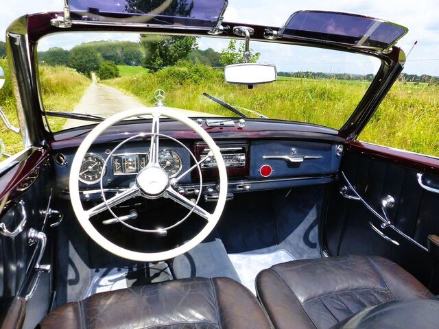 Mercedes-Benz 220 220 Cabriolet A