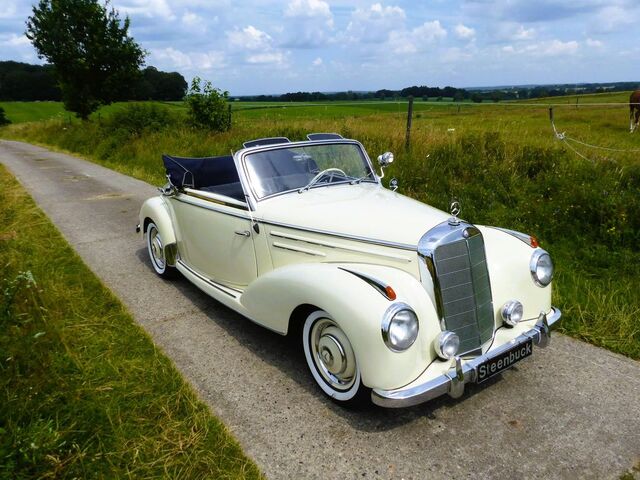 Mercedes-Benz 220 220 Cabriolet A