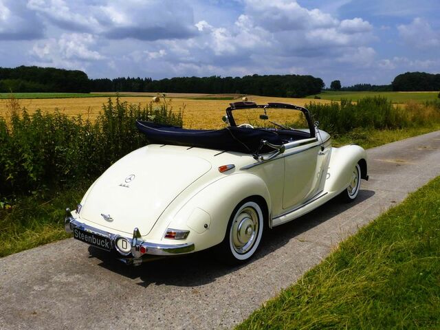 Mercedes-Benz 220 220 Cabriolet A