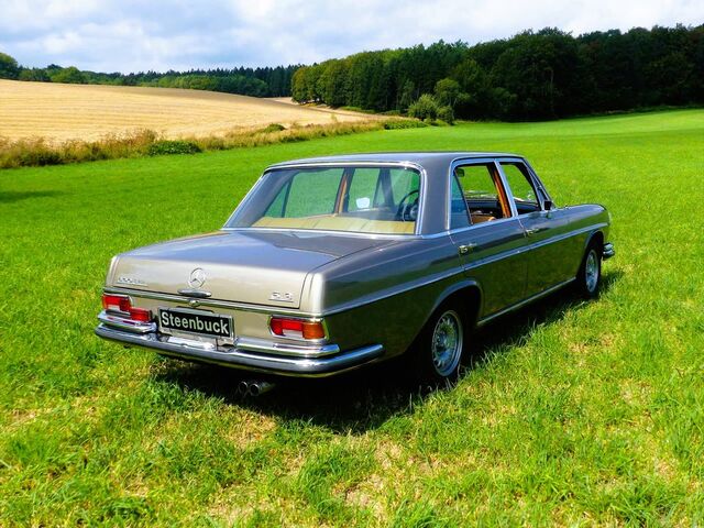 Mercedes-Benz 300 300 SEL 6.3