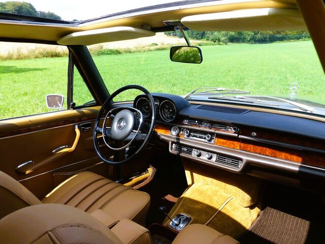 Mercedes-Benz 300 300 SEL 6.3
