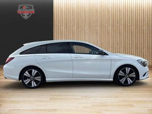 Mercedes-Benz CLA 200 Shooting Brake