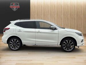 Nissan Qashqai Tekna+  -  PGD + SHZ + Leder