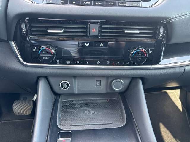 NISSAN Qashqai N-Connecta 4x4 Ansicht 16 für Fahrzeugdetailseite