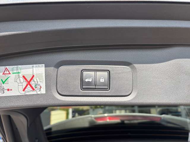 NISSAN Qashqai N-Connecta 4x4 Ansicht 25 für Fahrzeugdetailseite