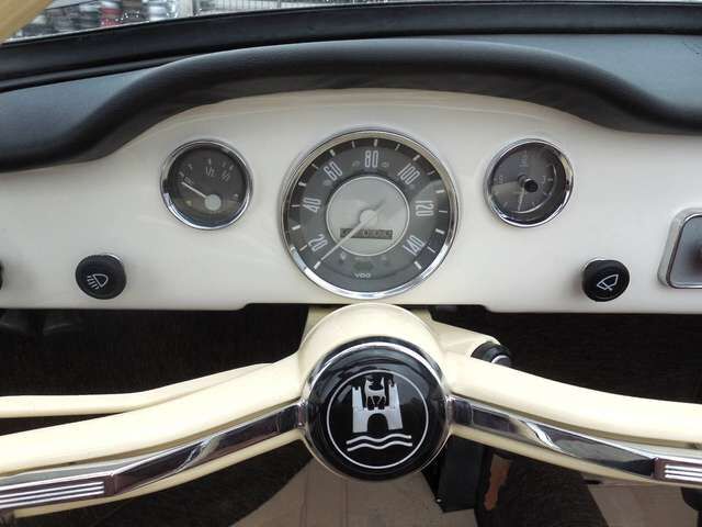 VW Karmann Ghia Cabrio *** komplett restauriert
