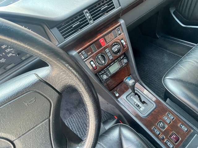 Mercedes-Benz E220 E-Klasse Cabrio *** geringe Laufleistung