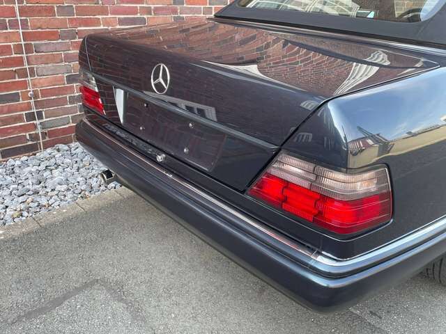 Mercedes-Benz E220 E-Klasse Cabrio *** geringe Laufleistung