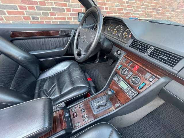 Mercedes-Benz E220 E-Klasse Cabrio *** geringe Laufleistung
