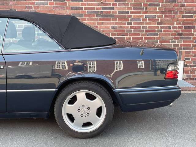 Mercedes-Benz E220 E-Klasse Cabrio *** geringe Laufleistung