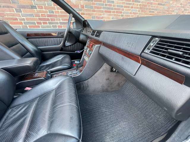 Mercedes-Benz E220 E-Klasse Cabrio *** geringe Laufleistung