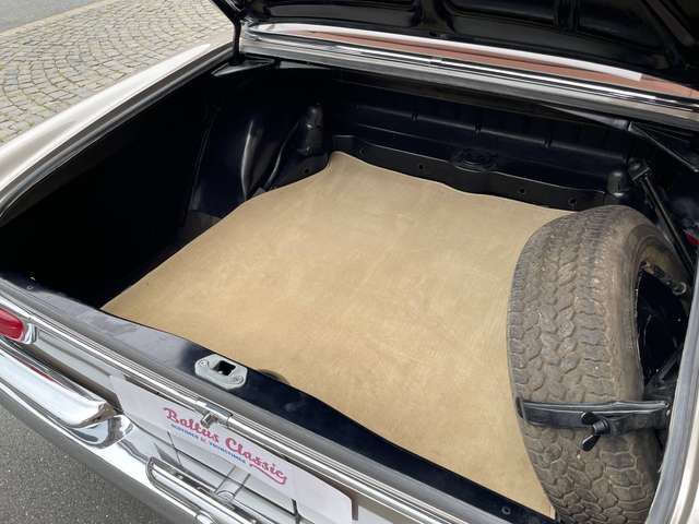 Mercedes-Benz 220 SEb W111 Coupe *** komplett restauriert