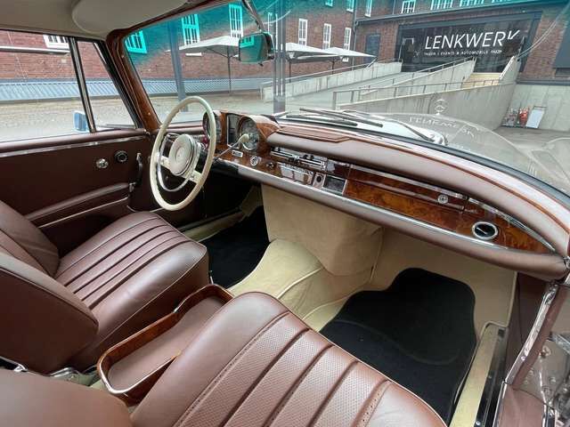Mercedes-Benz 220 SEb W111 Coupe *** komplett restauriert
