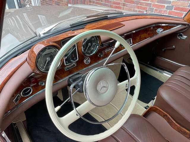 Mercedes-Benz 220 SEb W111 Coupe *** komplett restauriert