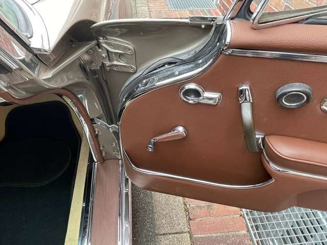 Mercedes-Benz 220 SEb W111 Coupe *** komplett restauriert