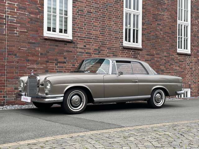 Mercedes-Benz 220 SEb W111 Coupe *** komplett restauriert