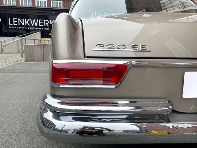 Mercedes-Benz 220 SEb W111 Coupe *** komplett restauriert
