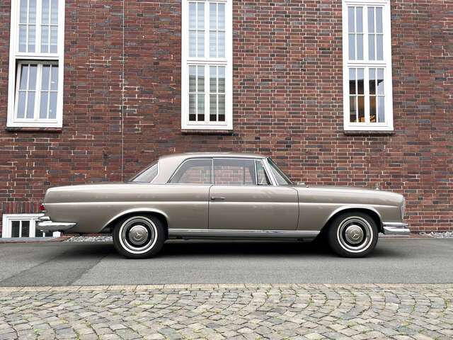 Mercedes-Benz 220 SEb W111 Coupe *** komplett restauriert